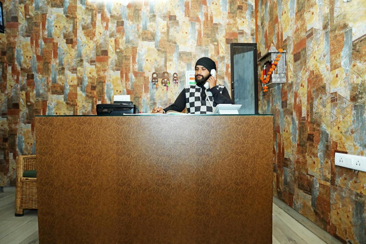 Hotel Saptrishi Ришикеш Экстерьер фото